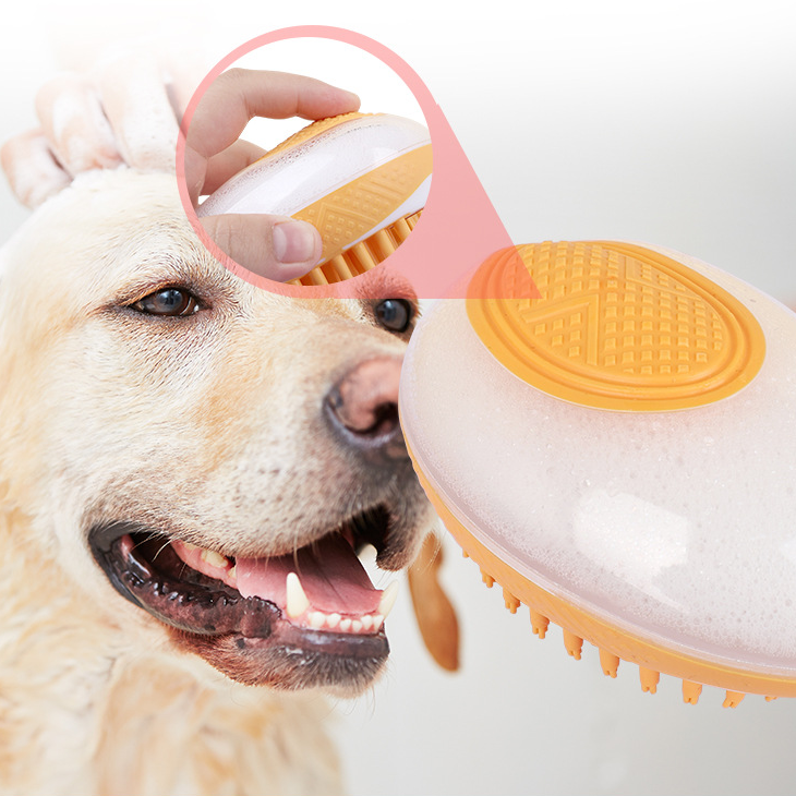 Bath brush for dogs and cats 2 in 1